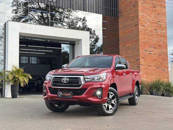 TOYOTA HILUX 2.8 SRX 4X4 CD 16V DIESEL 4P AUTOMÁTICO TOYOTA HILUX 2.8 SRX 4X4 CD 16V DIESEL 4P AUTOMÁTICO